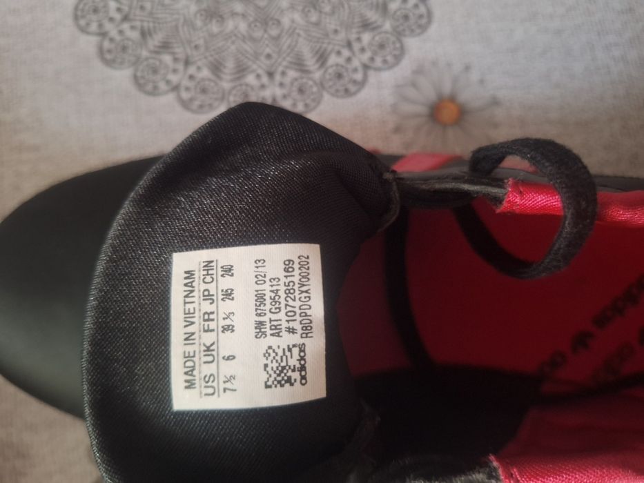 Продам новые кеды