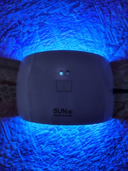 UV LED лампа за маникюр SUN
