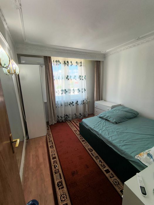 Închiriez 2 camere decomandate,mobilate, 2000 lei,Calea Rahovei, liber.