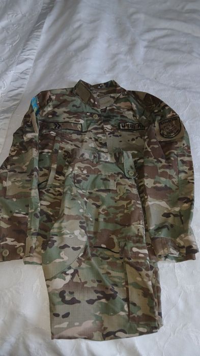 Срочно продаются военные одежды