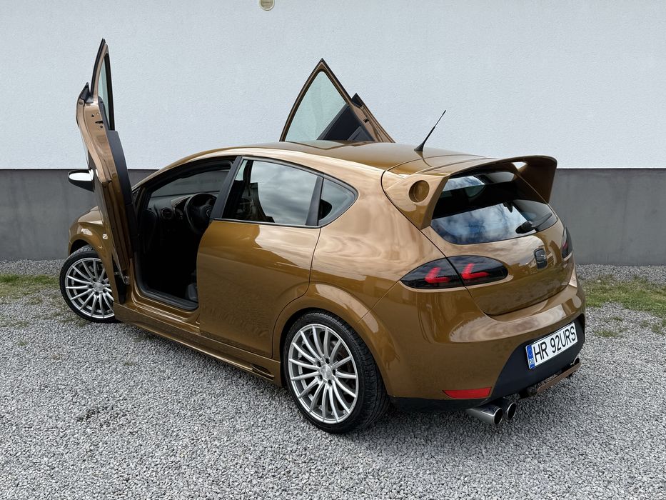 Seat Leon 1P 2.0d Lambo Doors Unicat