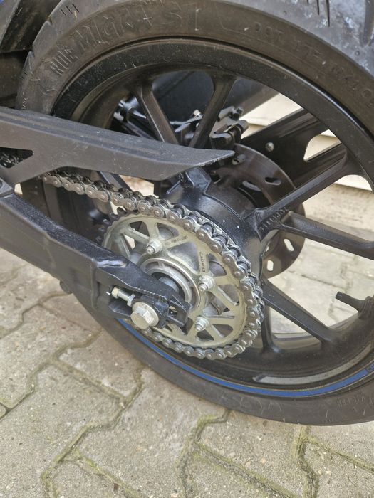 CF Moto 300NK 2025