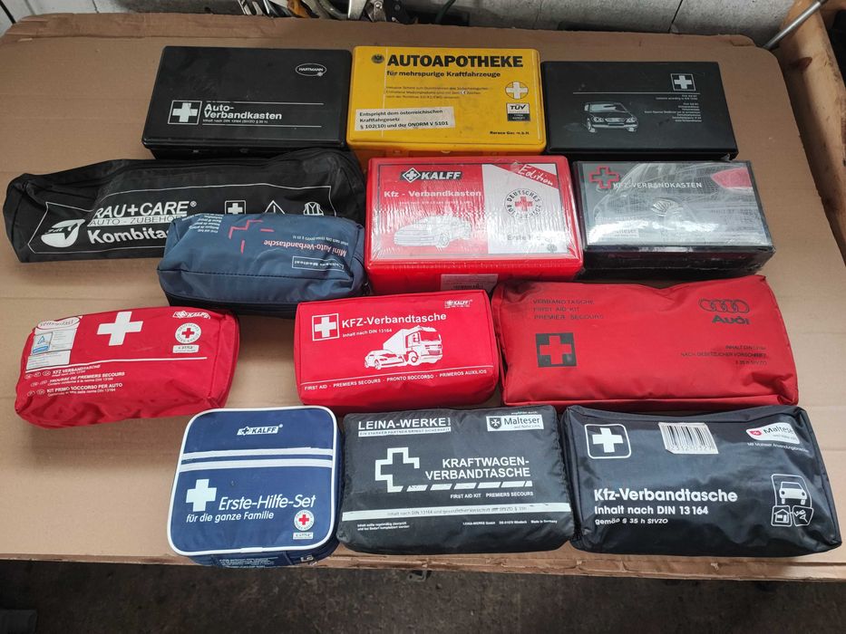 Аптечка Аптечки и Папка - папки от Мерцедес