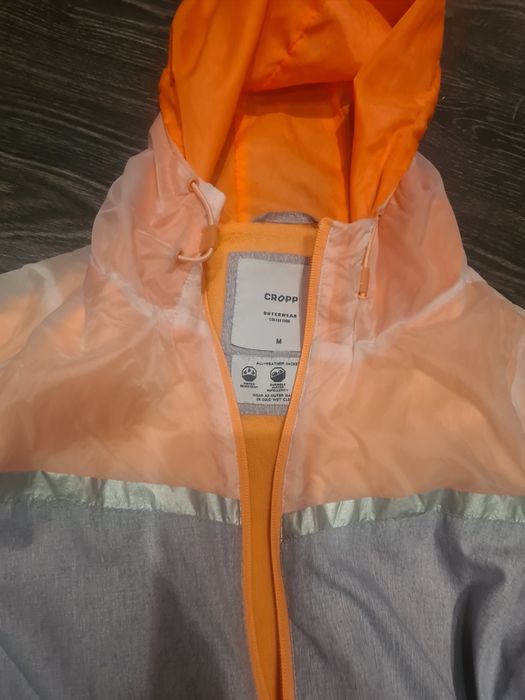Geaca fas subțire mar M Croop  la 40 lei Timișoara