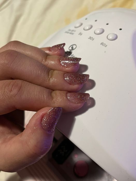 Unghii în gel și altele