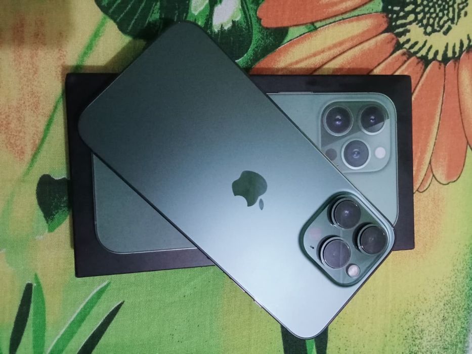 Продам iphone 13 pro