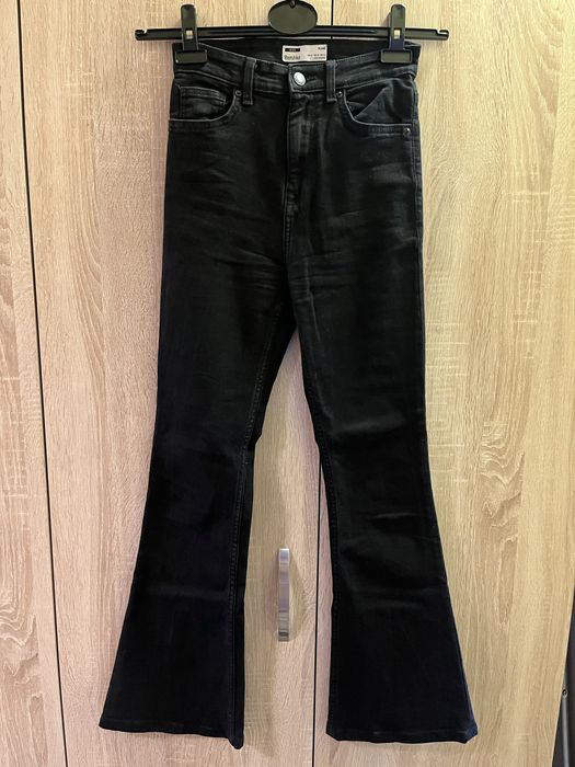 Дънки чарлстон от Bershka