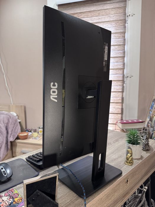 Геймърски компютър i7-6700 / RX 570 4GB / 16GB RAM + AOC QHD монитор + Lenovo K500