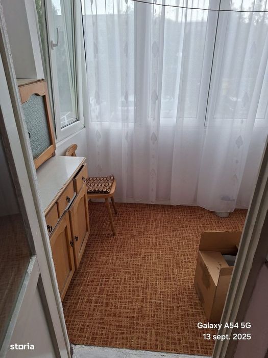 Fagaras,vand ap.3 camere etaj 1