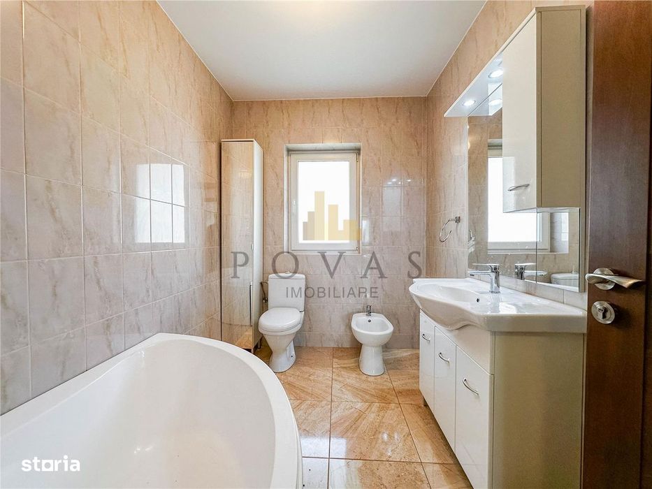 Inchiriere Casa Tunari 6 Camere