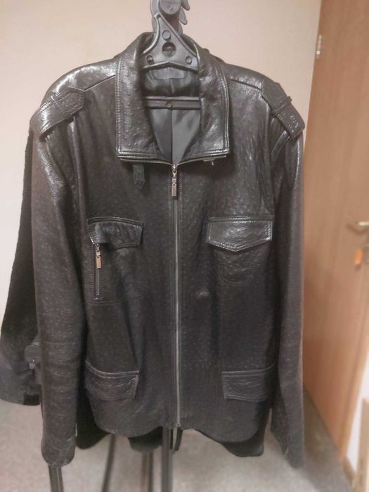 Продается мужская кожаная куртка