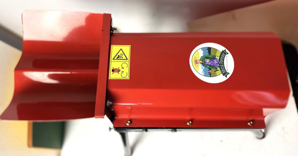 Batoza porumb Micul Fermier, 350 kg/ora, motor puternic