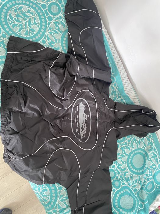 Продам ветровку Cortez