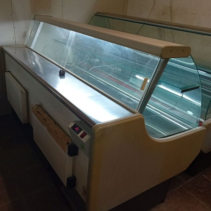 Хоризонтална хладилна витрина за магазин