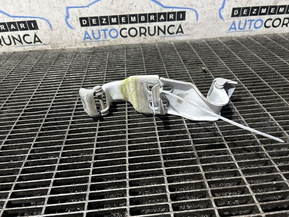 Balamale Haion Ford Kuga 2010 - 2014 Frozen White Solid (1292)