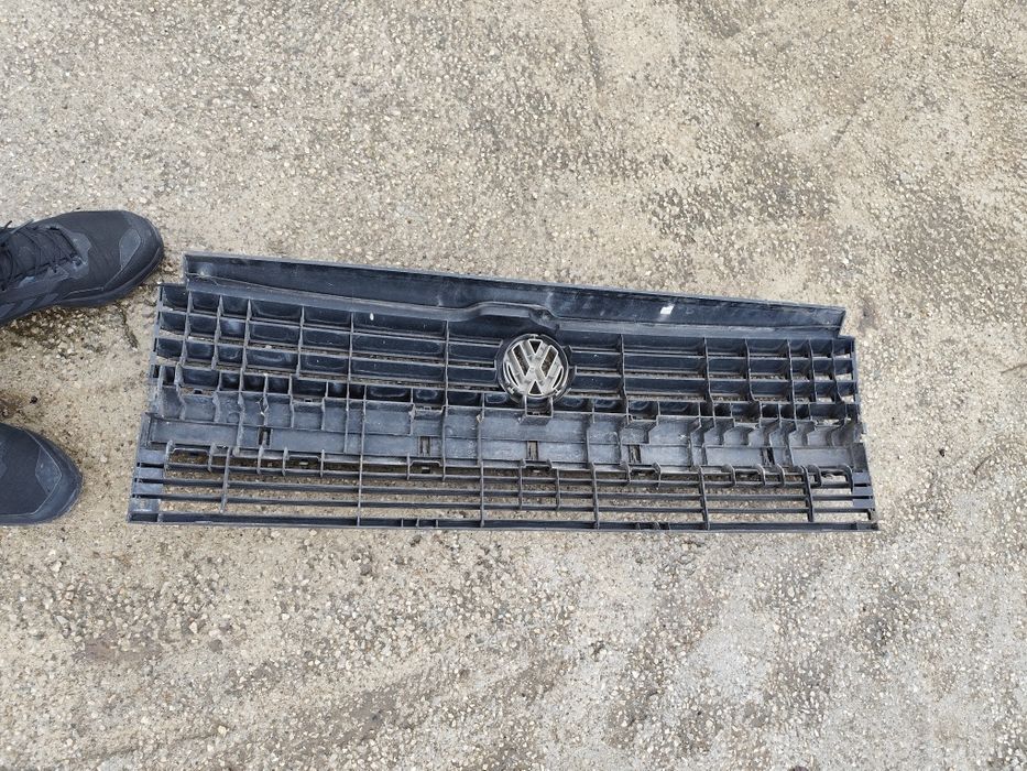 Предна броня и решетка за WV T4!!