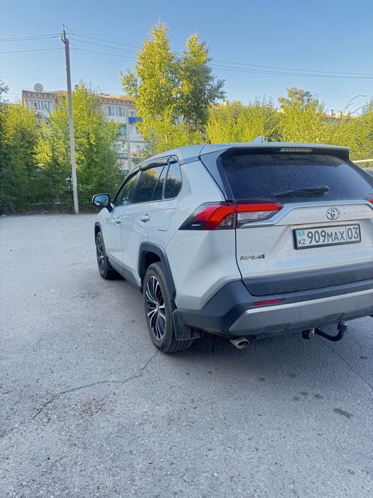 Продам Toyota RAV4