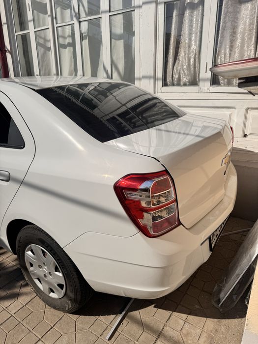 Chevrolet cobalt 2015 yil