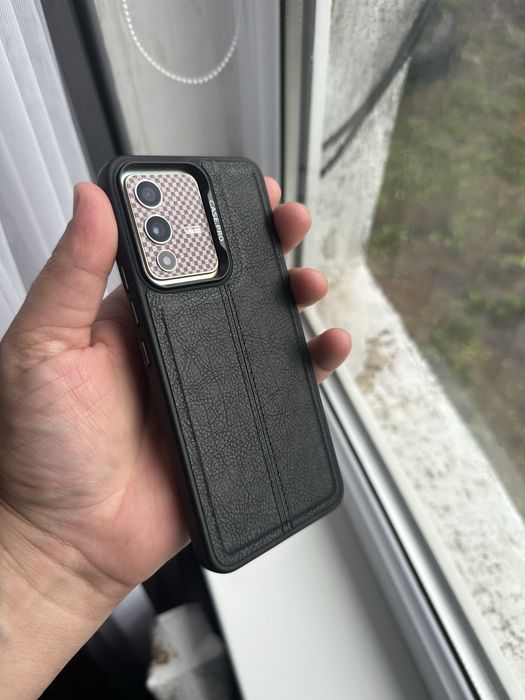 Vivo v23 5G в отличном состоянии только крышка трещина без ремонт