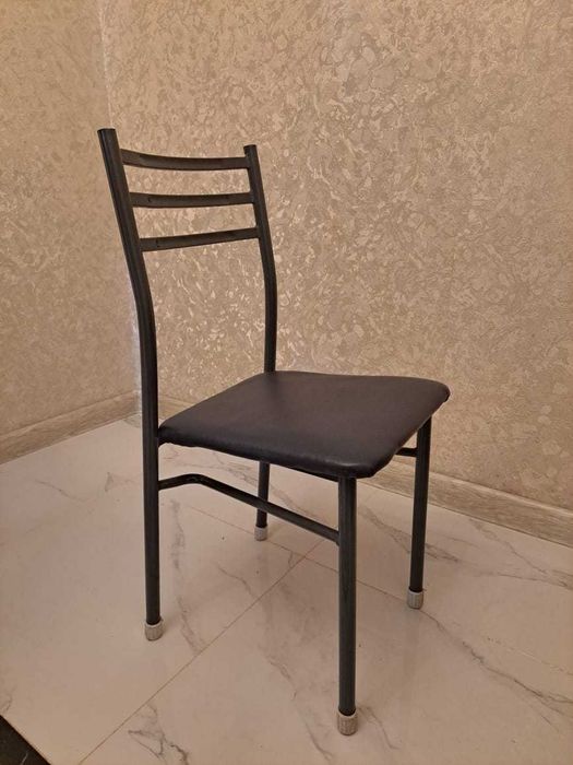 Продам стулья для кафе