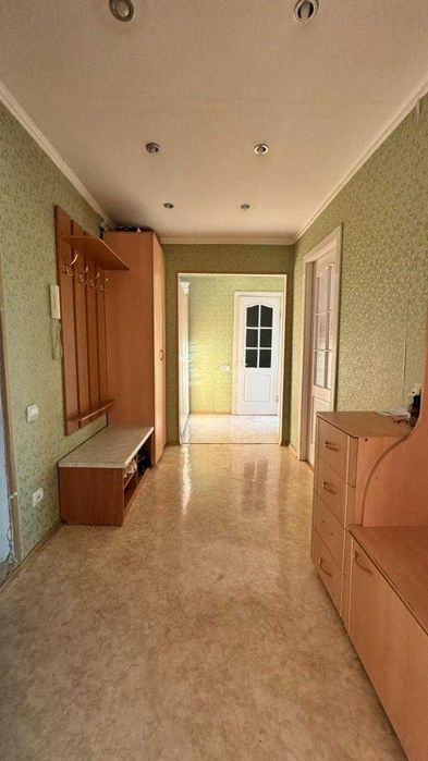 Продам 2-ух комн., район Достык мола