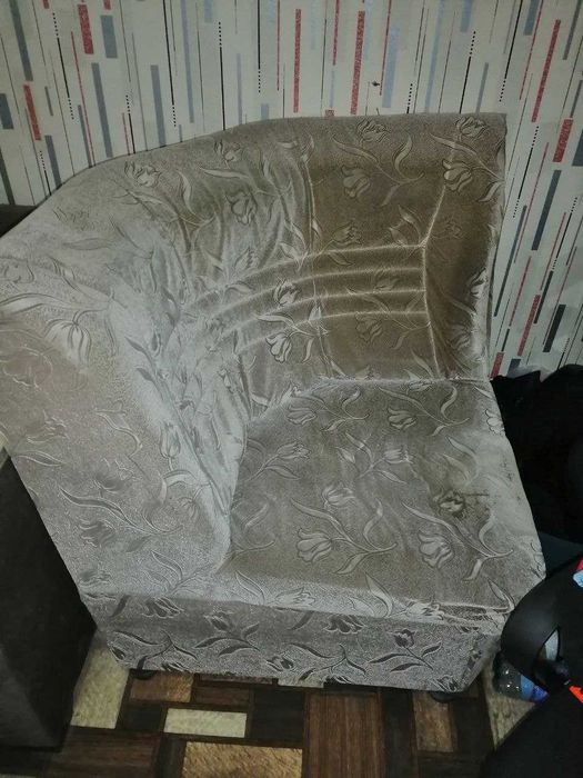 Продаётся кресло-кровать б/у