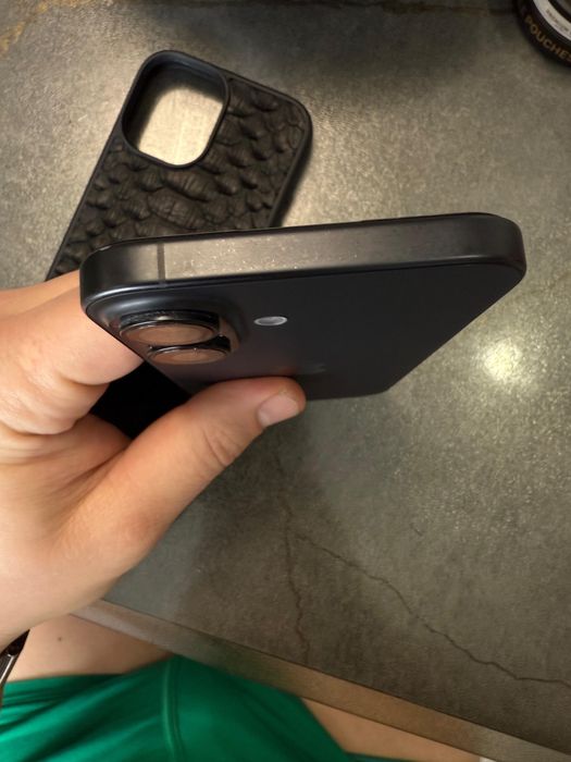 IPhone 16 256GB акб 93% продажа