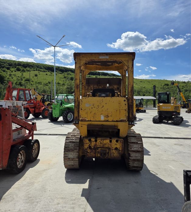 Buldozer CATERPILLAR 12 tone