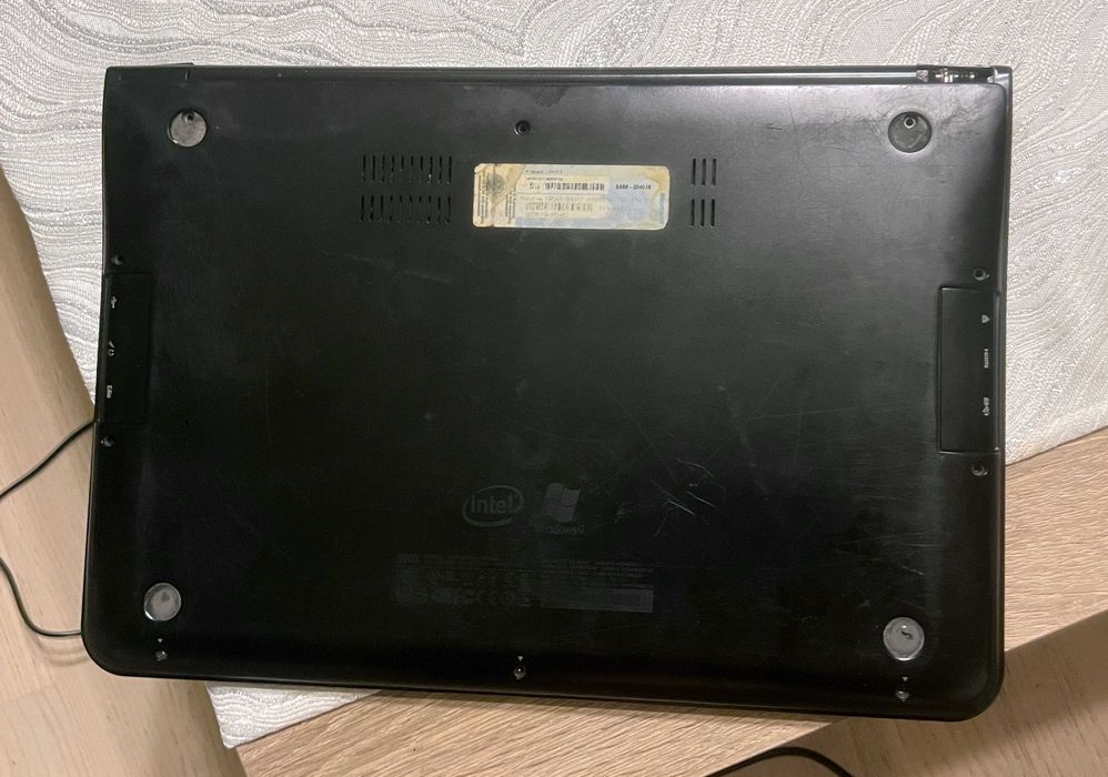 Laptop Samsung Series 9 NP900X3A i5 Ultrabook Defect Fara RAM SSD