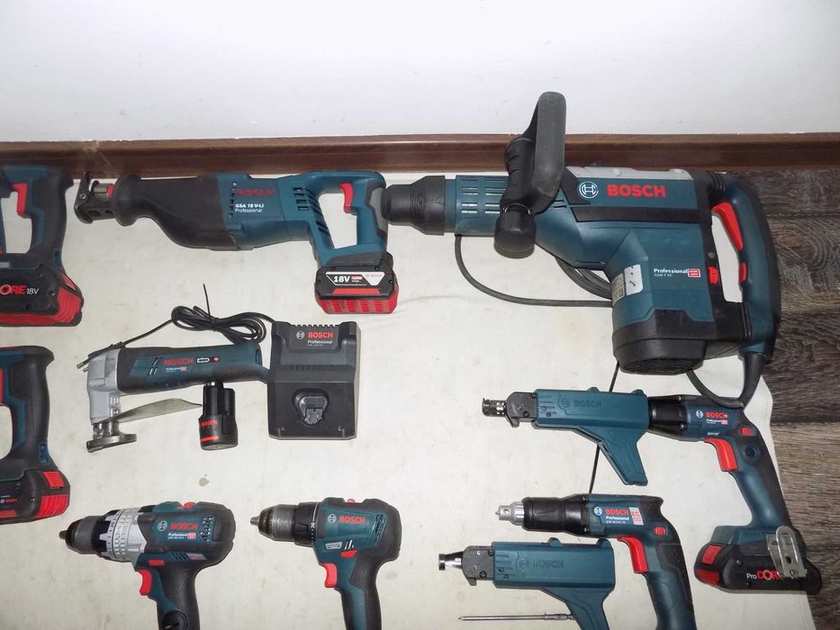 Scule 18V  Bosch  Profesionale  , perfect functionale