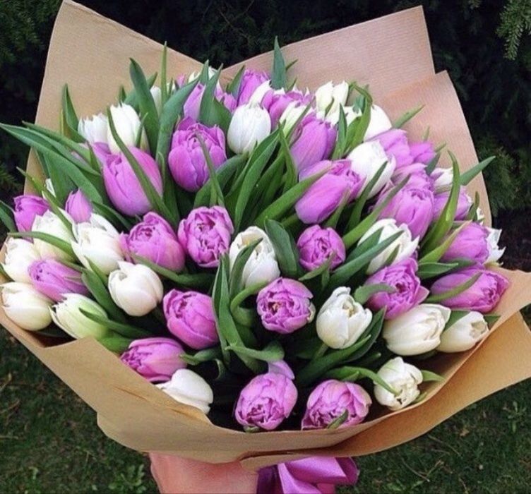 Букет тюльпаны к 8 Марта