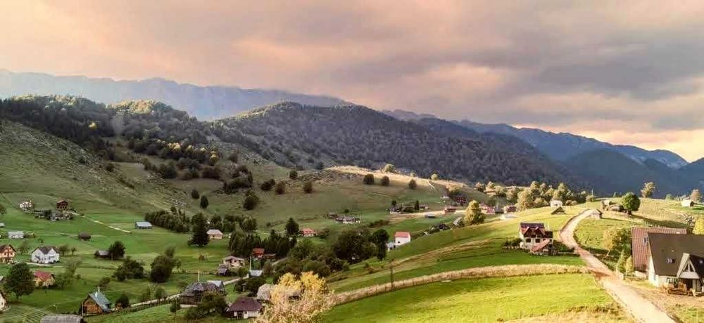 Direct Propietar - teren intravilan Sirnea 1577mp panorama de exceptie