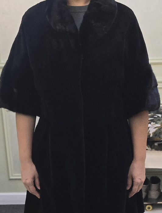 Срочно Продам 2 шубы