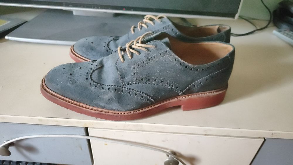 Продам кросовки Адидас