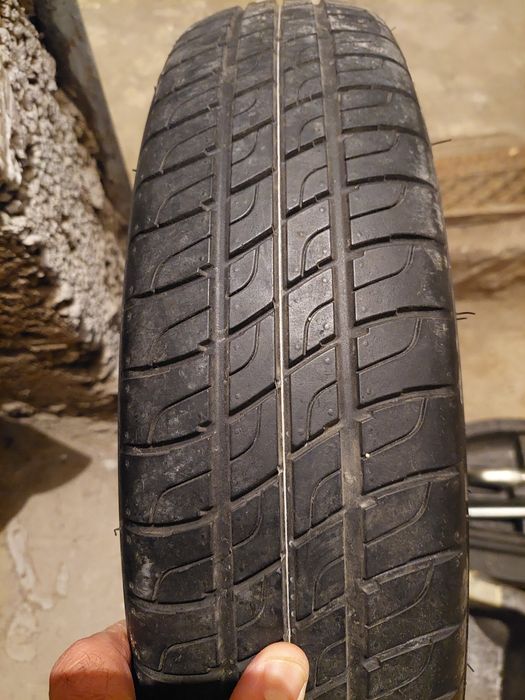 Vand rezerva slim.Pentru Mazda