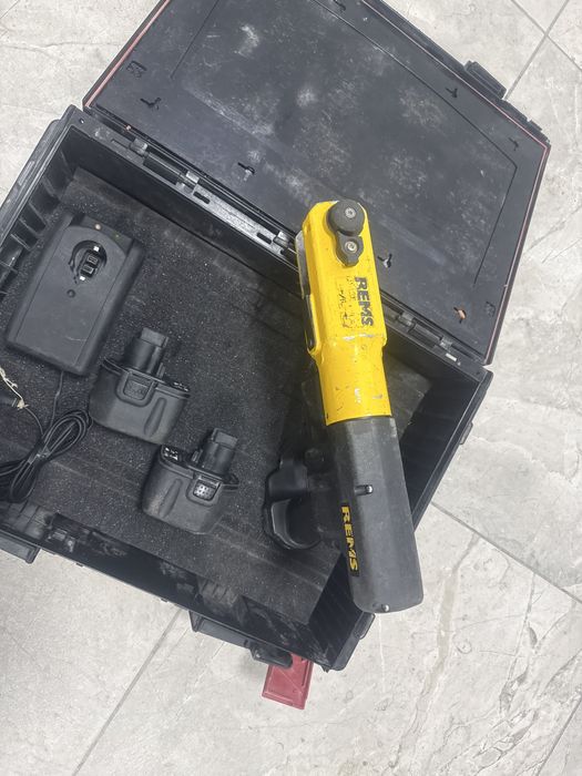 Vind presa  sertizare  REMS Accu ACC  2022 cu doi acumul 3Ah