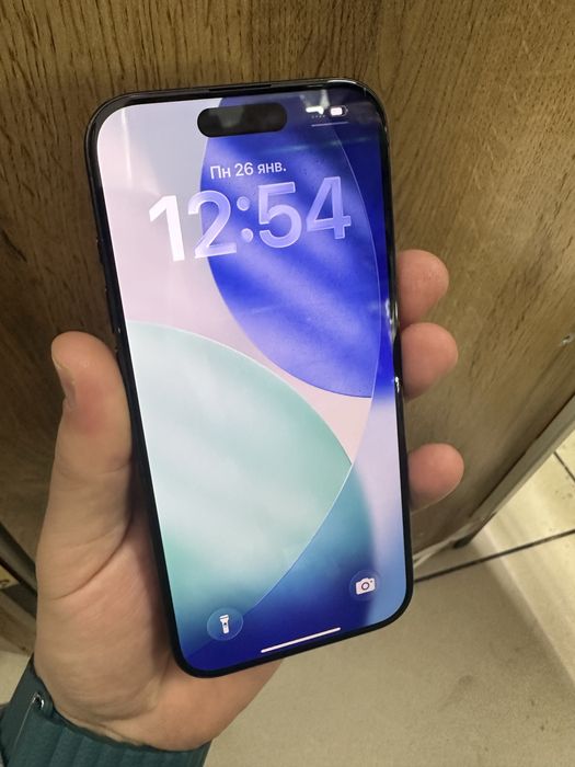 Продам айфон 15 про 256 гб