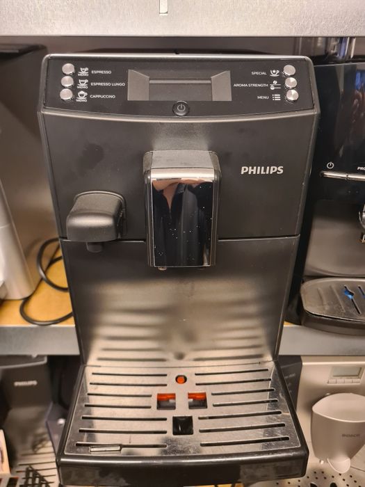 Aparat automat de cafea Philips HD8834 , 1850w