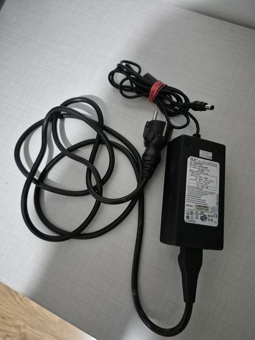 Încarcator pentru leptop