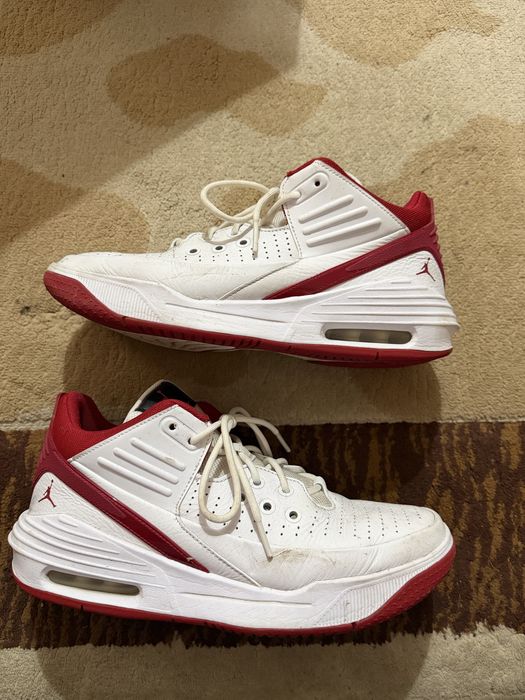 jordan max aura 5