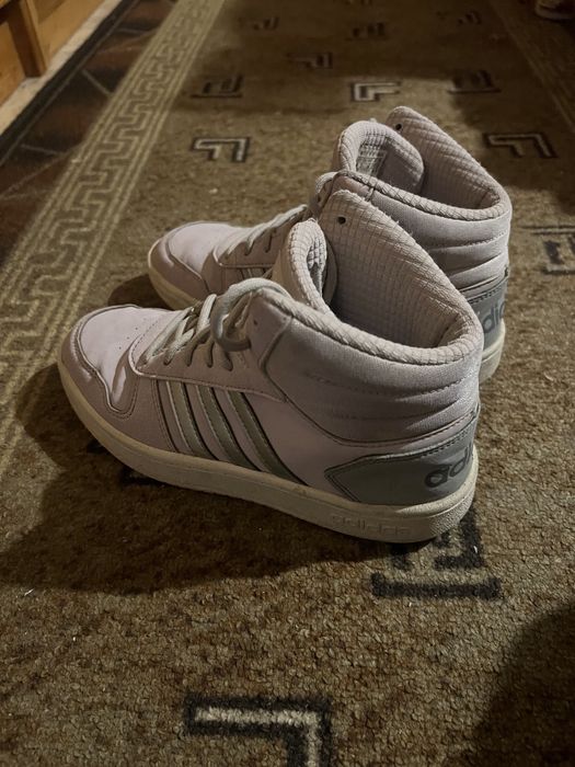 ADIDAS високи кецове
