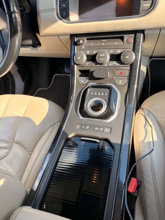 Range Rover Evoque 2.2 Diesel Automată 4x4 – 2011 – Full Opțiuni