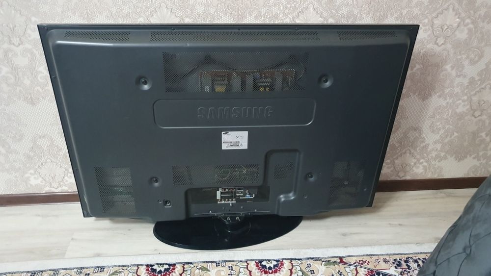 Продам телевизор