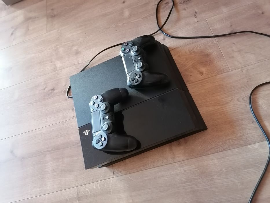 Плейстейшън 4 500гб