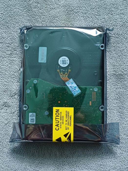Жёсткий диск Seagate SkyHawk 8Tb