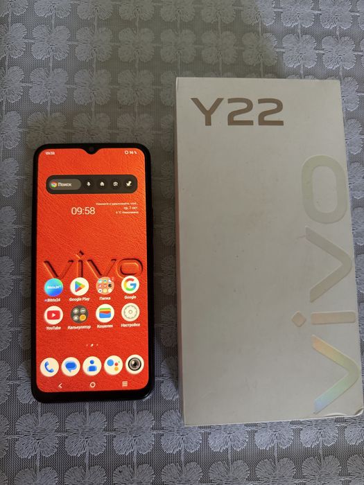 Продам смартфон VIVO Y22