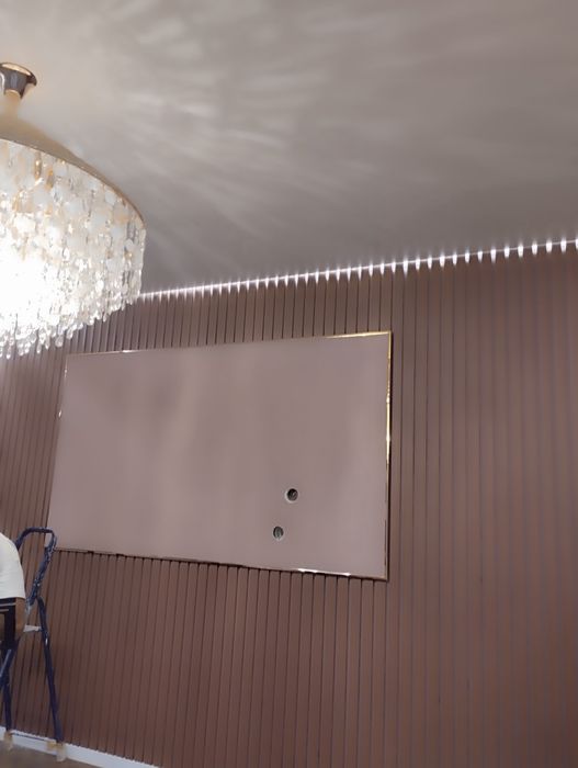 Поклеика обоев ...