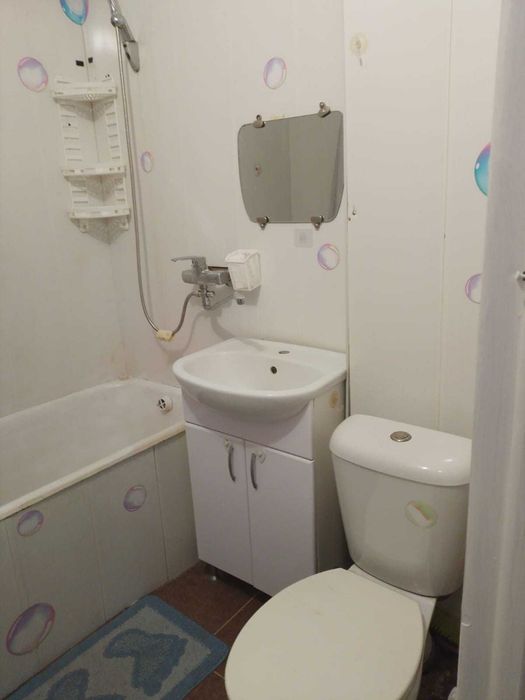 продам 1 ком квартиру на Уюте