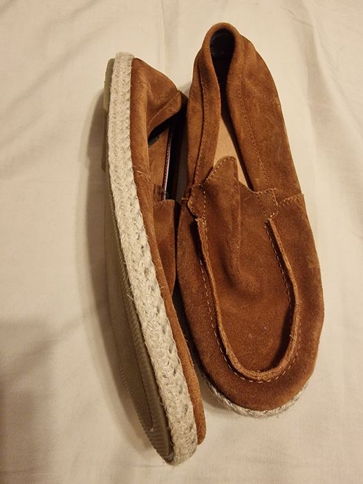vând opincute din piele, bărbătești mărimea 41