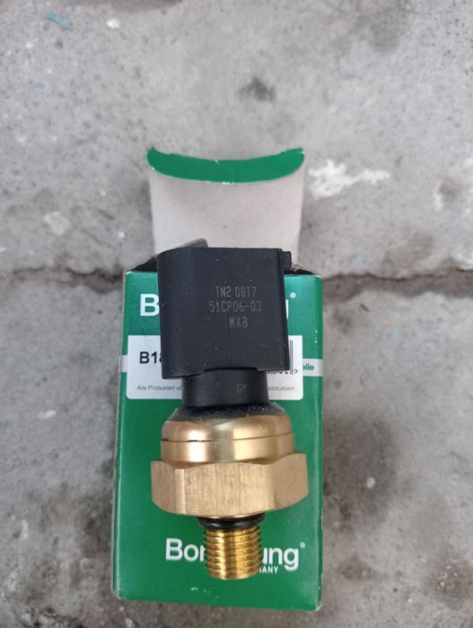 Датчик давления топлива